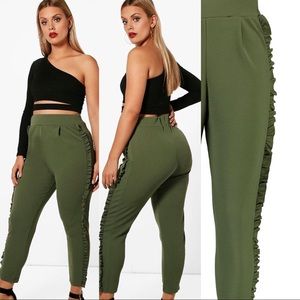 Boohoo| Plus Kara Frill Detail Trouser